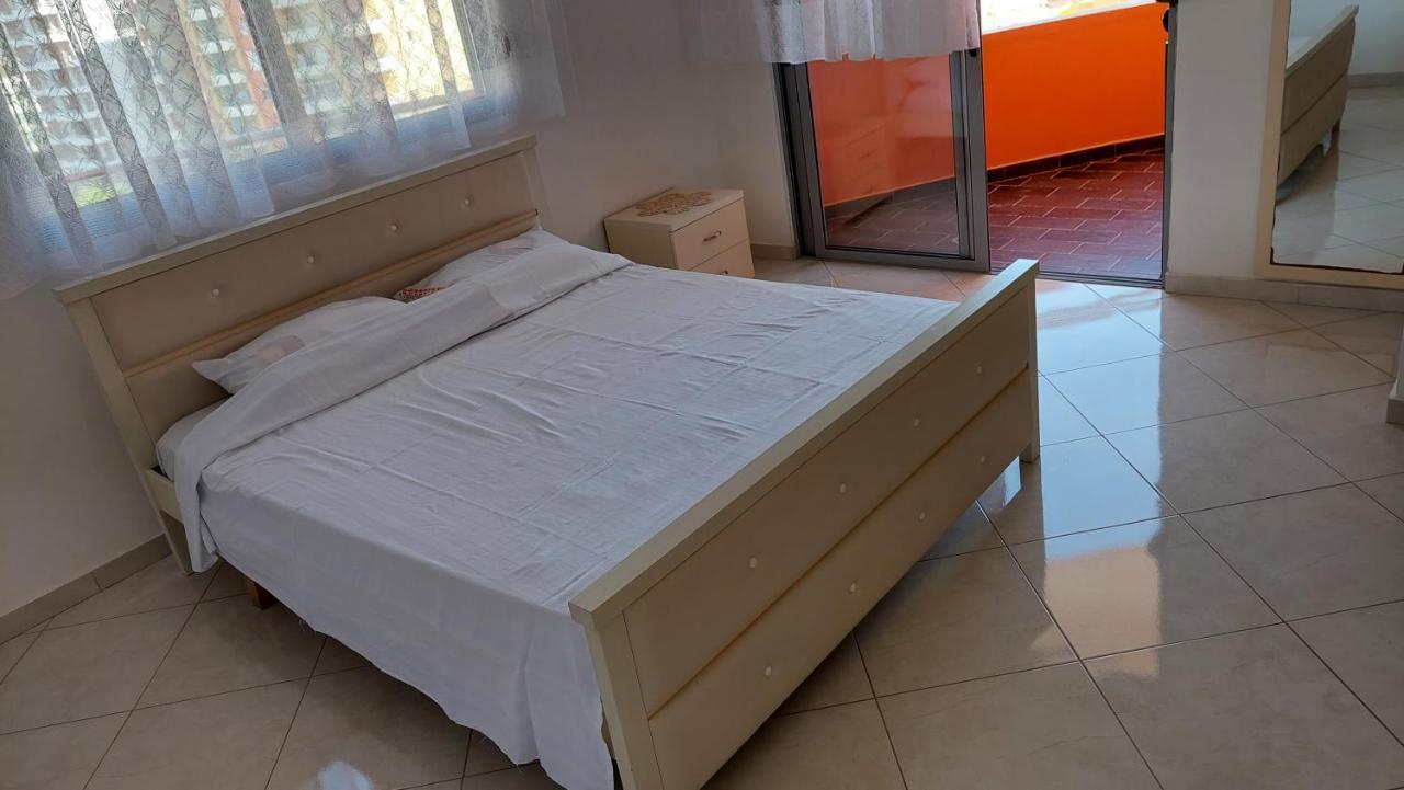 Sweetview 2-Bedroom Apartment With 3 Balcony Seaview فلورا المظهر الخارجي الصورة